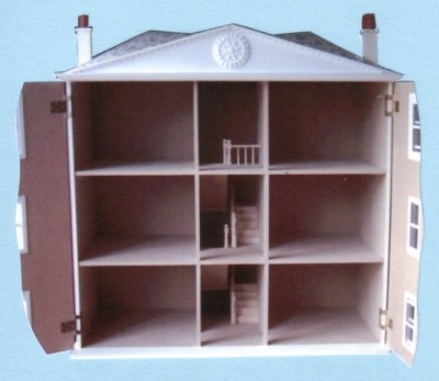 VICTORIAN DOLLS HOUSE, THE MANOR - Image 2