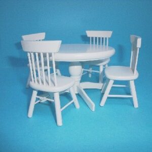 DOLLS HOUSE KITCHEN TABLE & CHAIRS
